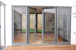 Pintu kaca aluminium